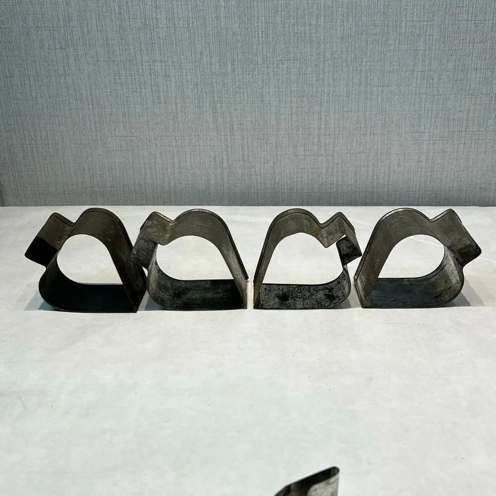 Vtg SET Aluminum Cookie Cutter Metal Spade Set of 4